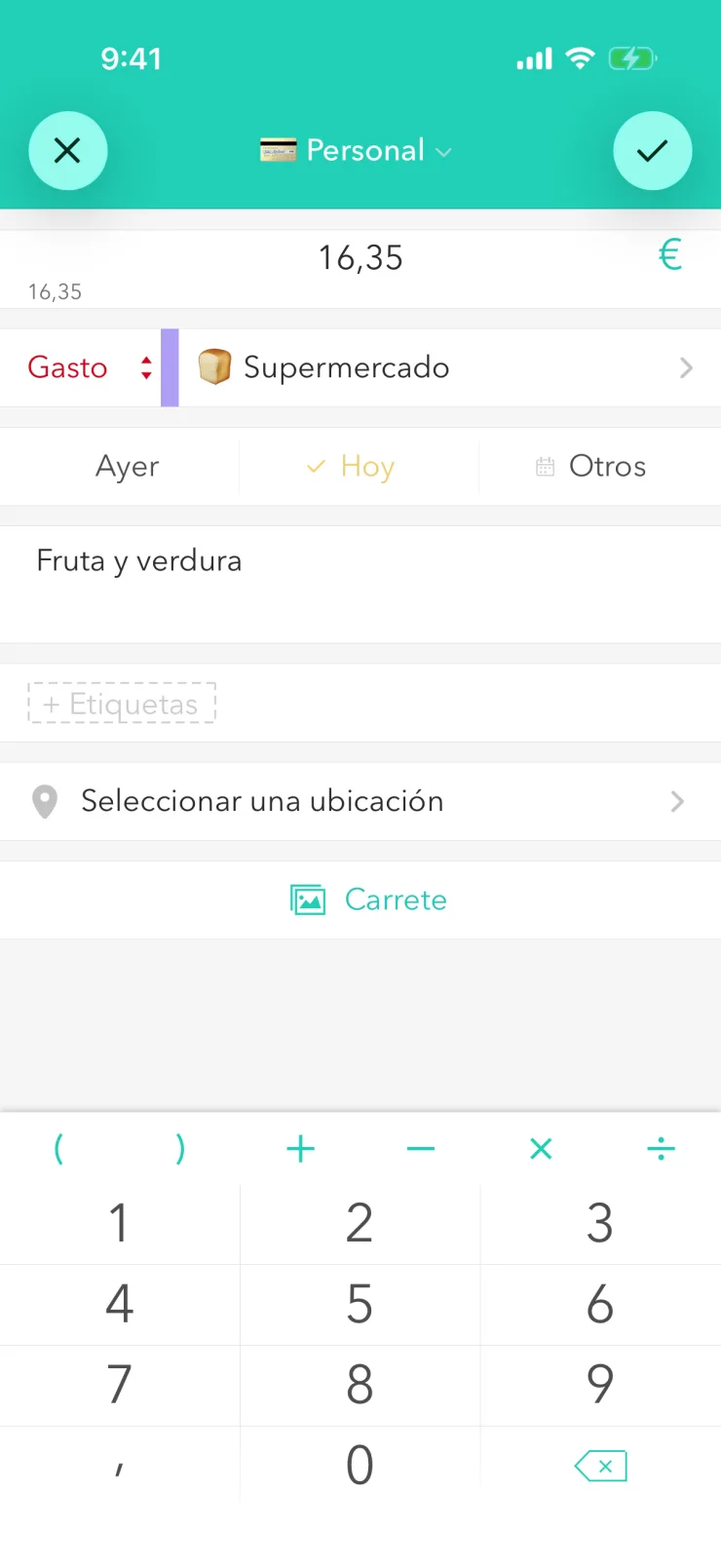Nuevo gasto: importe 16,35 €, categoría «Supermercado», nota «Fruta y verdura», debajo el teclado